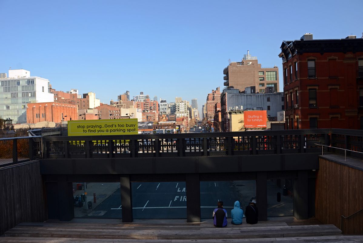 16 10th Avenue Square Between West 16 and 17 On New York High Line